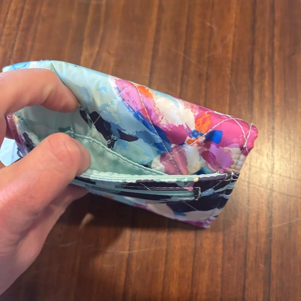 Vera Bradley Tri fold‎ wallet - Picture 3 of 9